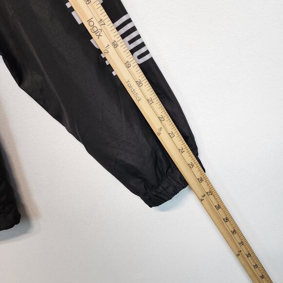H&M Life Hurts Since 4ever Graphic Windbreaker Jacket Size M Urban Grafitti - Picture 9 of 11